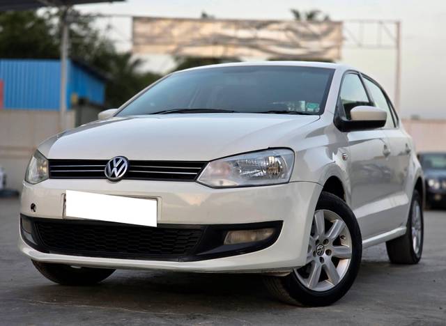 https://images10.gaadi.com/usedcar_image/4583885/original/processed_ba97cb3dd95957f1518fd404b0d7d6ea.jpg?imwidth=6402