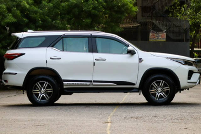 https://images10.gaadi.com/usedcar_image/4583888/original/b0c52facbb3c1e5f27c7d4d18ae7d955.jpg?imwidth=6401
