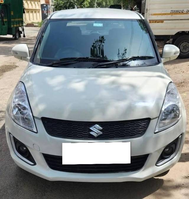 https://images10.gaadi.com/usedcar_image/4583943/original/processed_bd630fd2-9d3a-4fb0-986a-569f3d6210d4.jpg?imwidth=6400