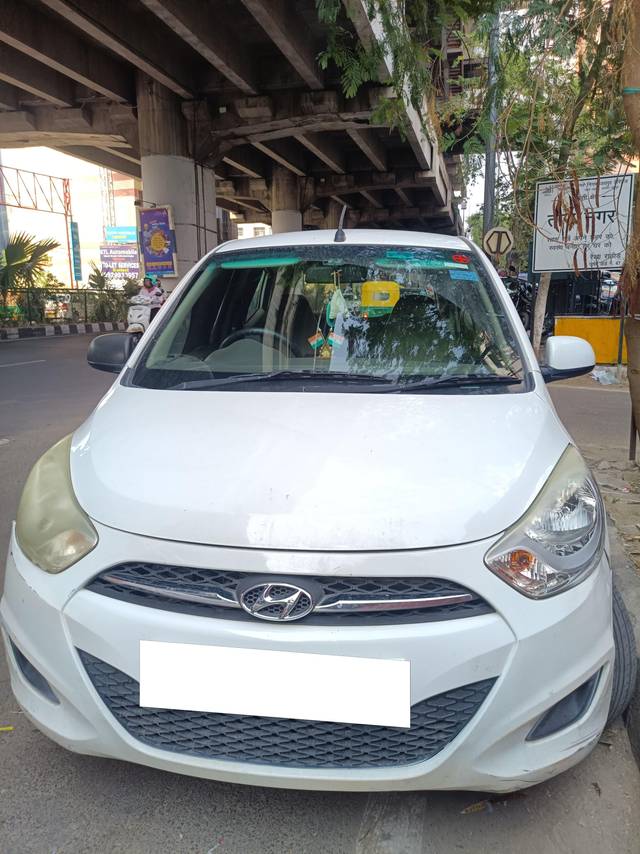https://images10.gaadi.com/usedcar_image/4583961/original/processed_e5491fe6-ae07-44a3-ac4e-07d7bac47936.jpg?imwidth=6400