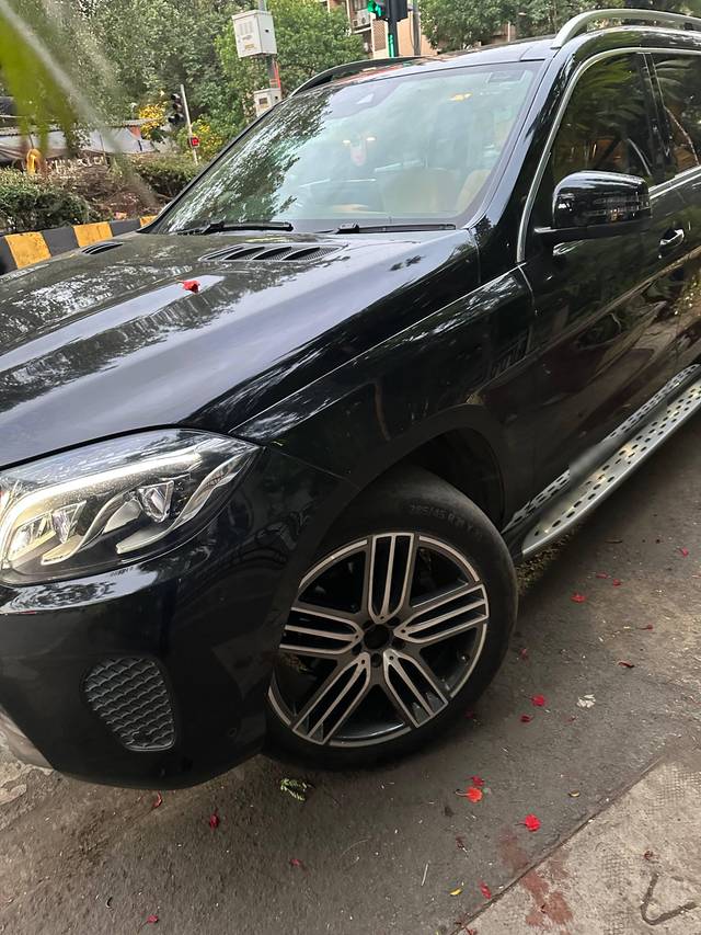 https://images10.gaadi.com/usedcar_image/4583997/original/processed_2991e2fe-cb32-4624-a600-4adbc5d1be77.jpg?imwidth=6401
