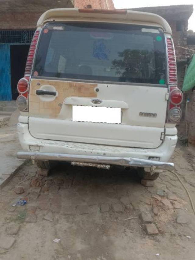 https://images10.gaadi.com/usedcar_image/4584029/original/processed_4f4de37e-4245-4dba-81b6-3e55bf8c335f.jpg?imwidth=6401