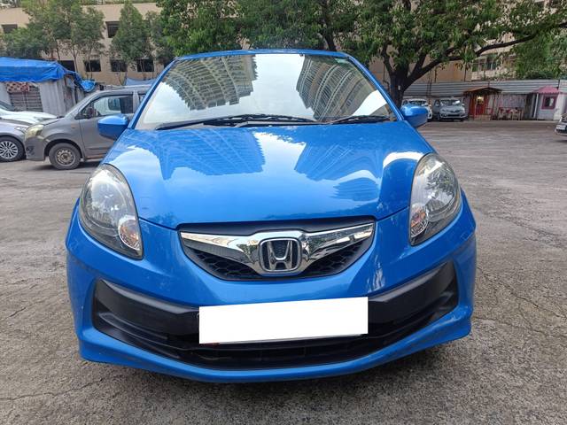 https://images10.gaadi.com/usedcar_image/4584052/original/processed_5be9eb4dee7afcf8420a50a86415eb3a.jpg?imwidth=6400