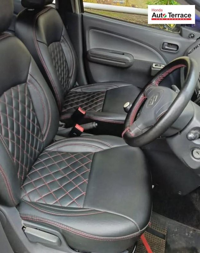 Second-hand 2013 Maruti Ritz VXI for sale in Kochi-2