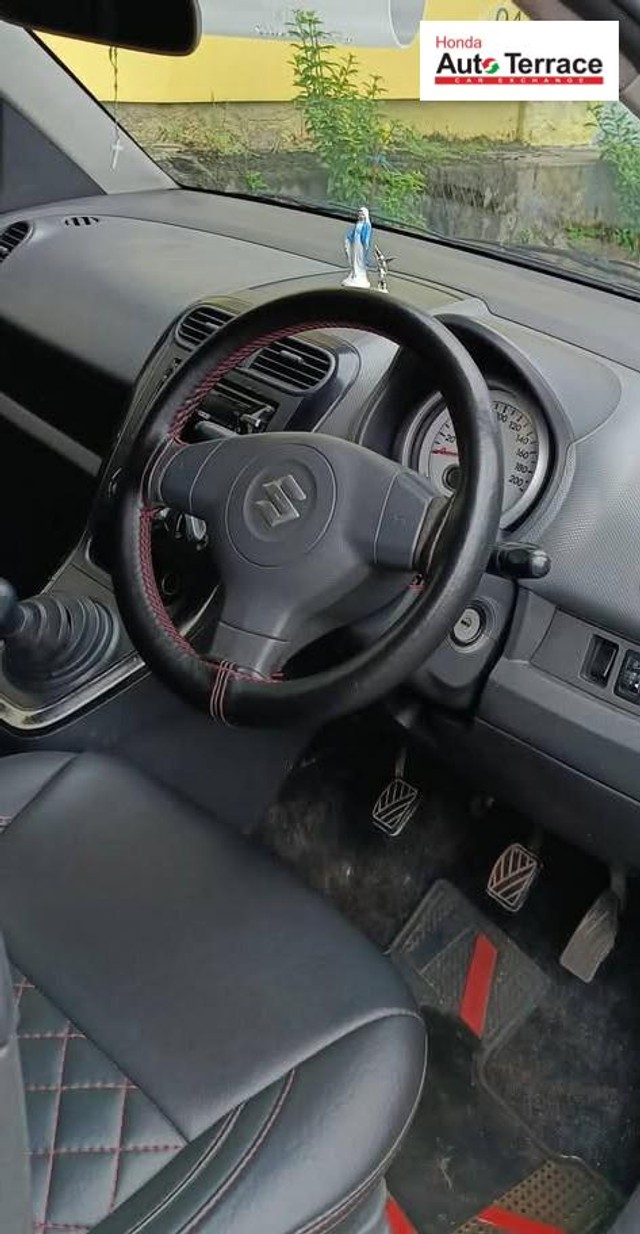 Second-hand 2013 Maruti Ritz VXI for sale in Kochi-4