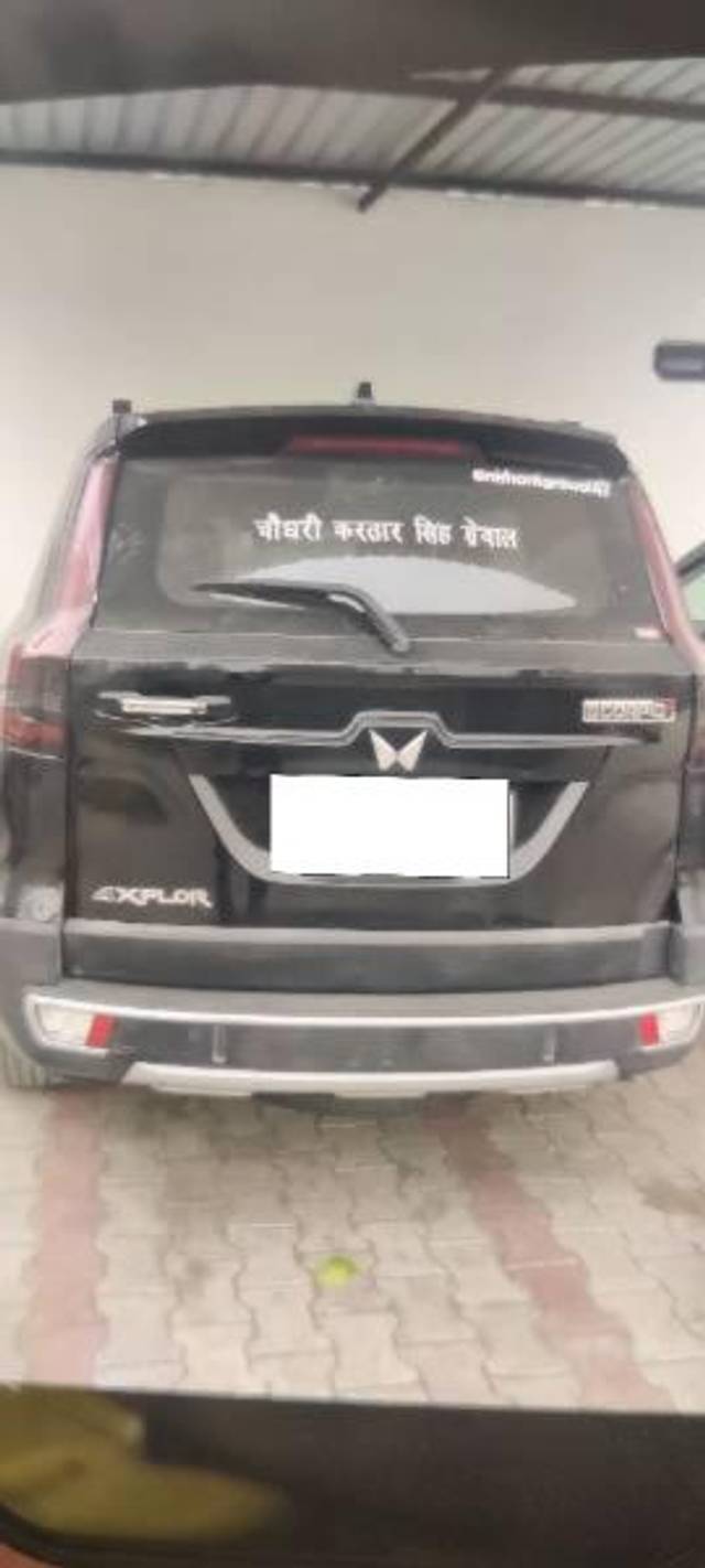 https://images10.gaadi.com/usedcar_image/4584077/original/processed_c5876b41-e305-40dc-acce-a09924cfb09c.jpg?imwidth=6401
