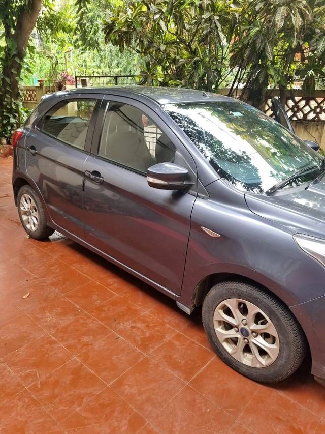 https://images10.gaadi.com/usedcar_image/4584098/original/dbdf7d3a4e17ad39280ac443156bf076.jpg?imwidth=6402