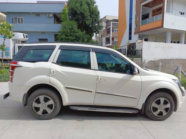 https://images10.gaadi.com/usedcar_image/4584101/original/4e625630994cfaacf9abf4b48ce888b9.jpg?imwidth=6401