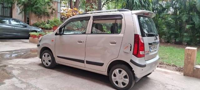 https://images10.gaadi.com/usedcar_image/4584117/original/processed_08e5cb79-adf0-4202-af03-849c8c653040.jpeg?imwidth=6402