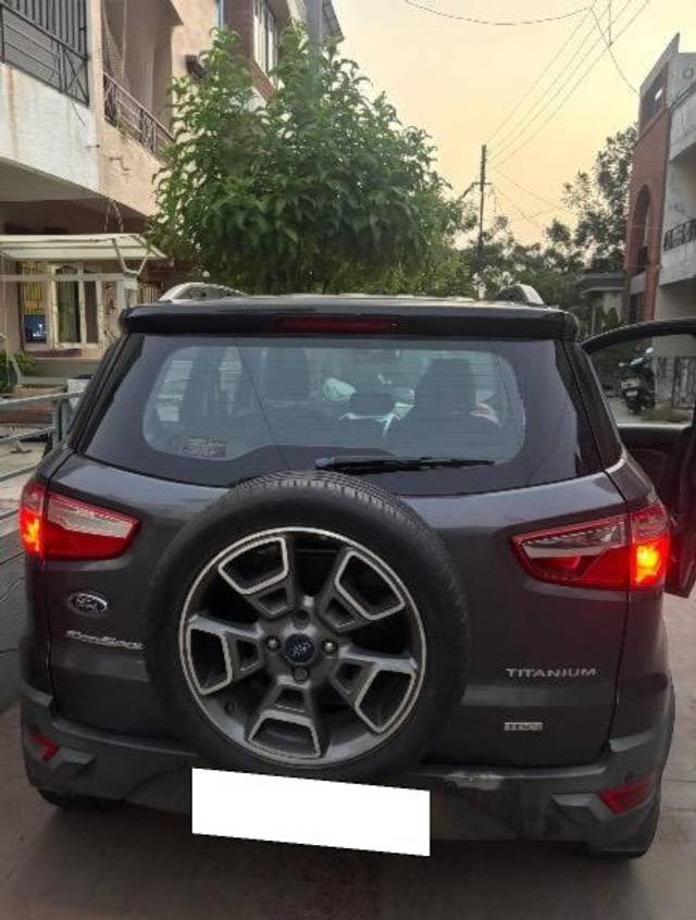 https://images10.gaadi.com/usedcar_image/4584123/original/processed_d2e80a3c-7994-4136-a12d-533c759430a7.jpeg?imwidth=6400