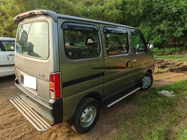 https://images10.gaadi.com/usedcar_image/4584178/original/processed_d7d75f09-839f-4a35-b78c-123e35a9cc55.jpg?imwidth=6401