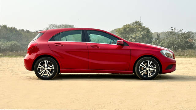 https://images10.gaadi.com/usedcar_image/4584211/original/aaaa8c827e3782ab3a84fa47156f50e9.JPG?imwidth=6401