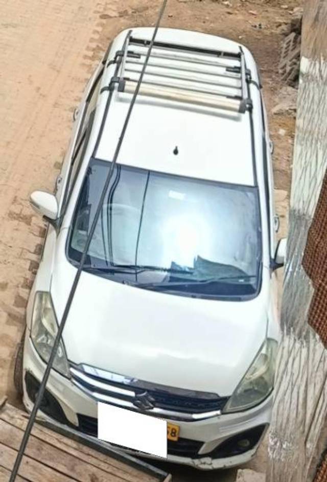 https://images10.gaadi.com/usedcar_image/4584215/original/processed_dd8ea83a-6dec-49bf-af2b-aeaccd5d0272.jpg?imwidth=6400
