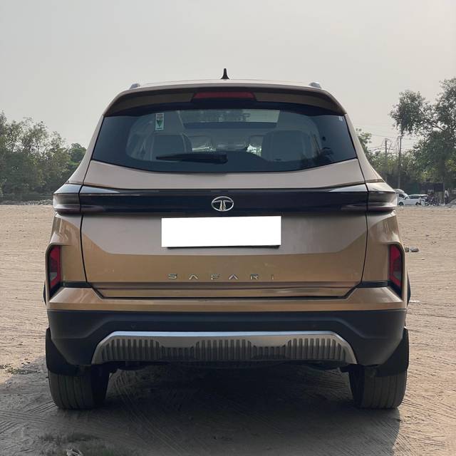 https://images10.gaadi.com/usedcar_image/4584220/original/processed_513169c5443cccbaccd0b1a99930342a.jpg?imwidth=6402