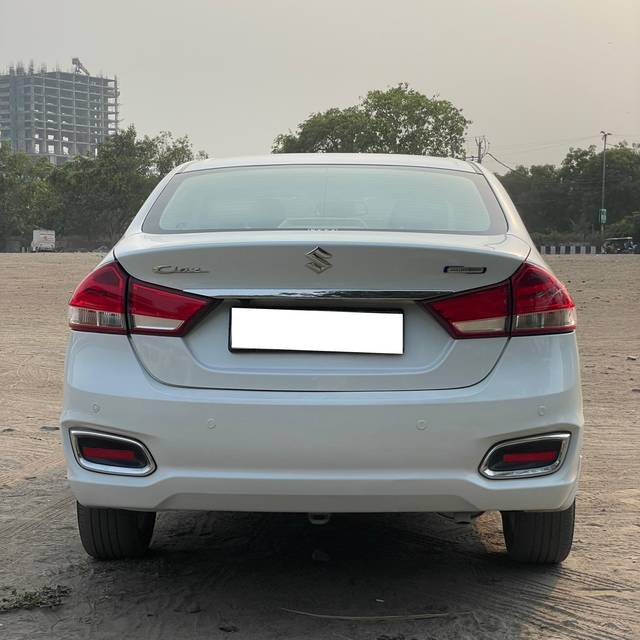 https://images10.gaadi.com/usedcar_image/4584223/original/processed_3295206c22f8bf6ad87cd63112c574cb.jpg?imwidth=6401