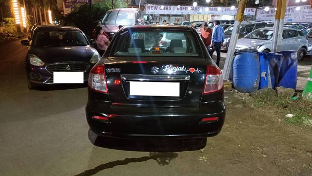 https://images10.gaadi.com/usedcar_image/4584227/original/processed_b7ecb948a31bbb676bb5b1a8fc1be5a5.jpg?imwidth=6401