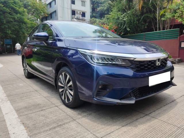 https://images10.gaadi.com/usedcar_image/4584231/original/processed_d69cf51e0f6cab87e398c947959cda63.jpg?imwidth=6400