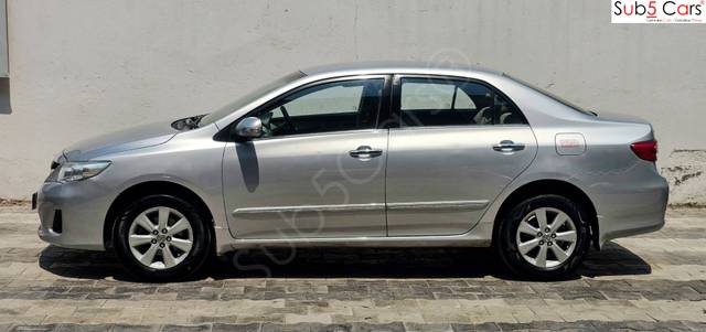 https://images10.gaadi.com/usedcar_image/4584235/original/b8ae17d80ab61daebb4c1f015d54b7af.jpg?imwidth=6402