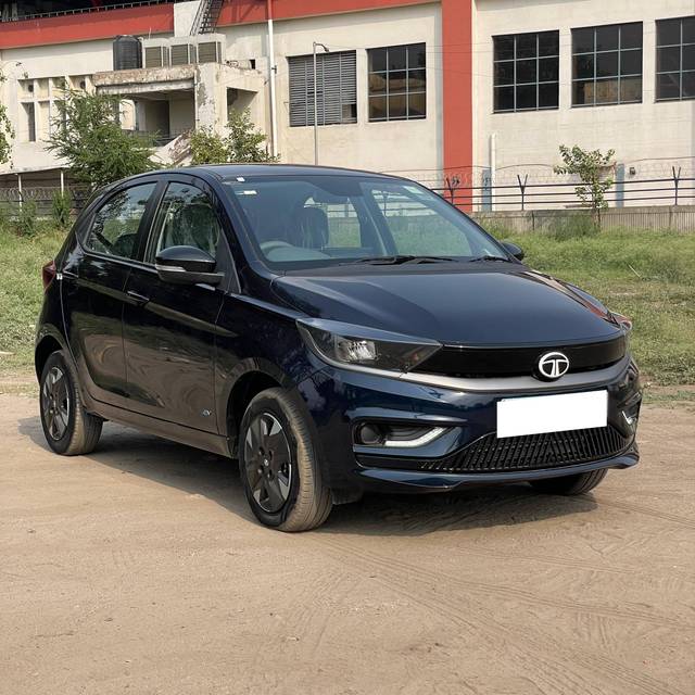 https://images10.gaadi.com/usedcar_image/4584270/original/processed_274421288fb184dd3b640d2b6e97d80c.jpg?imwidth=6400