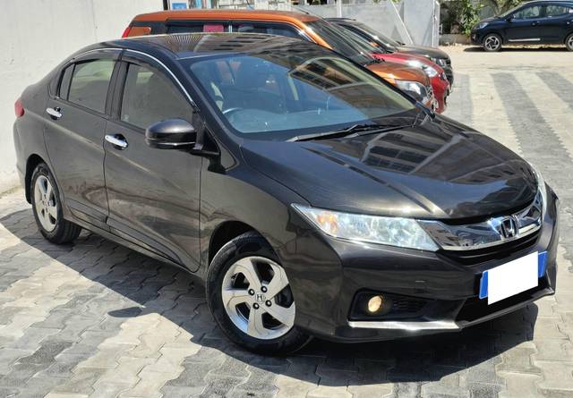 https://images10.gaadi.com/usedcar_image/4584272/original/processed_88b79592b03ef22cf12ccbc1dff19bc3.jpg?imwidth=6400