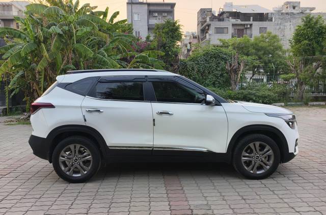 https://images10.gaadi.com/usedcar_image/4584296/original/dd2604b41fe6a52df0bdc28d00dae1c4.jpg?imwidth=6401