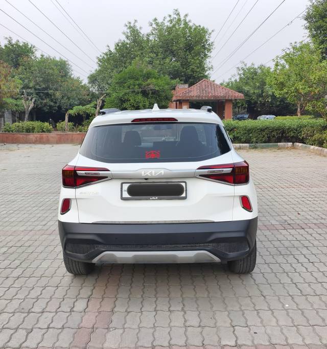 https://images10.gaadi.com/usedcar_image/4584296/original/processed_20cf4b0d5945fc5b8b3de810f437f1c8.jpg?imwidth=6402