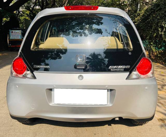 https://images10.gaadi.com/usedcar_image/4584312/original/processed_1798a5a438787439e5f7c2e86ac0be3e.jpg?imwidth=6402