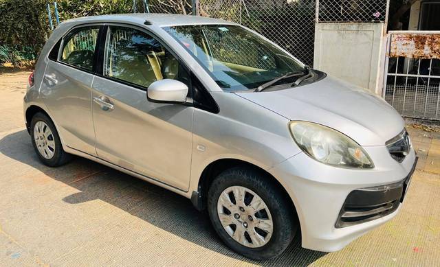 https://images10.gaadi.com/usedcar_image/4584312/original/processed_771b0676cced952c81405c48bf5a62e1.jpg?imwidth=6400