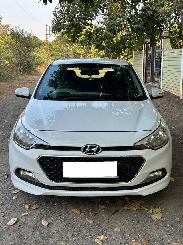 https://images10.gaadi.com/usedcar_image/4584324/original/processed_68d690e1-ed56-4b03-aaab-f72bb72a8c69.jpg?imwidth=6400