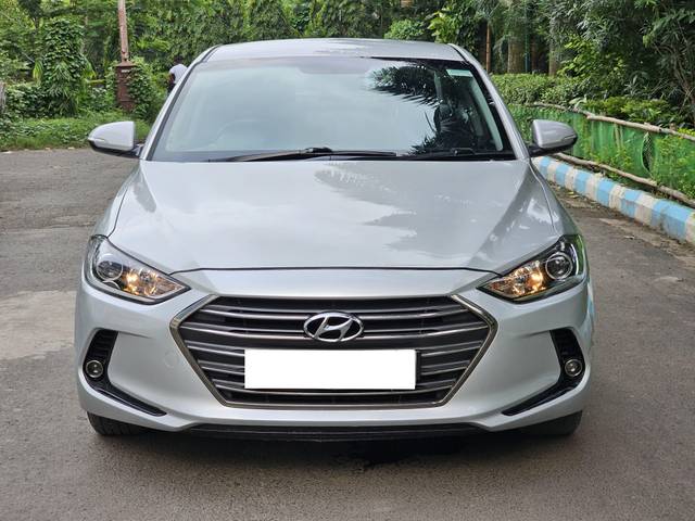https://images10.gaadi.com/usedcar_image/4584328/original/processed_5b5f382edd21055a5568ab220bd66393.jpg?imwidth=6400
