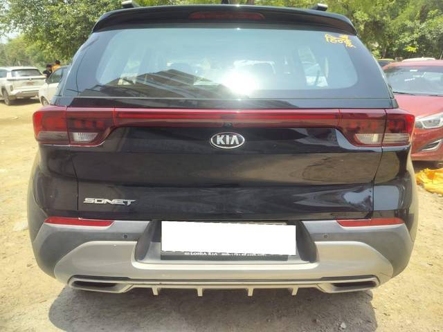 https://images10.gaadi.com/usedcar_image/4584338/original/processed_d53aaf216bbf373f91e7998e49d00c6d.jpg?imwidth=6401