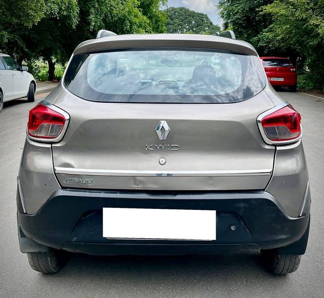 https://images10.gaadi.com/usedcar_image/4584339/original/processed_3e9298304cf5fbdaf9271df72bdf5672.jpg?imwidth=6401