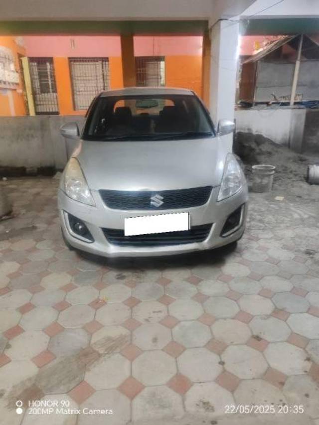 https://images10.gaadi.com/usedcar_image/4584350/original/processed_c4071ab2-1db0-430d-800a-636d89afb17d.jpg?imwidth=6400