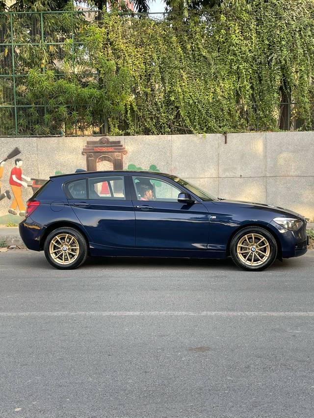 https://images10.gaadi.com/usedcar_image/4584352/original/processed_25e2ebc7ad97fb68390ef9f69fdd3b83.jpeg?imwidth=6402