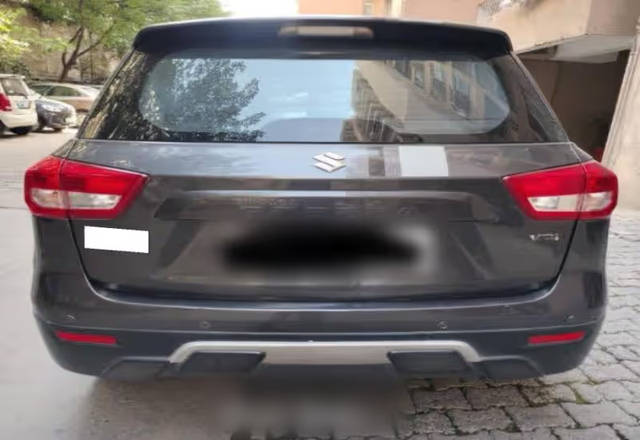 https://images10.gaadi.com/usedcar_image/4584354/original/5951fe91-1080-4c40-9b14-0f7309e8ff25.?imwidth=6400