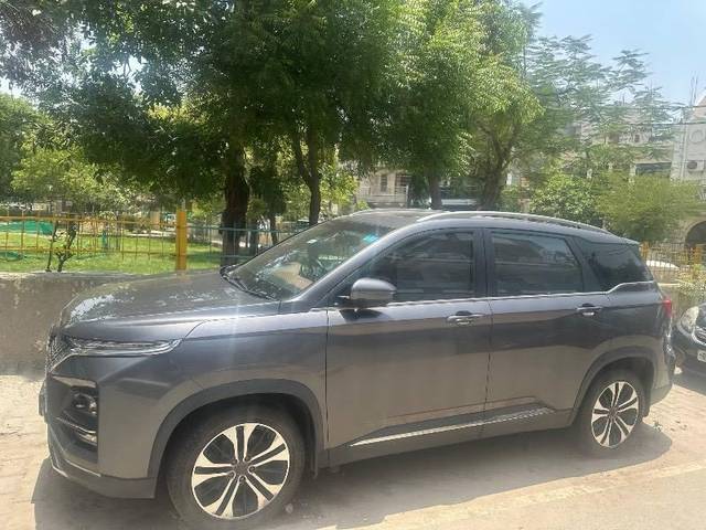 https://images10.gaadi.com/usedcar_image/4584367/original/processed_bb7cf48c-a56a-419a-aabd-75d1ab151752.jpeg?imwidth=6400