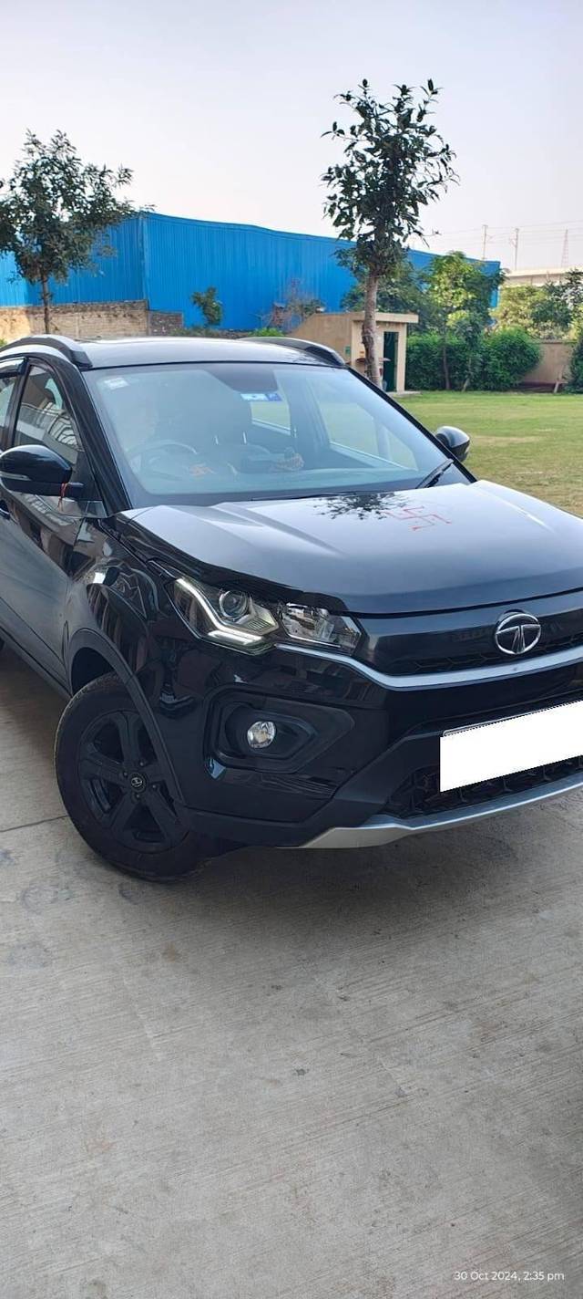 https://images10.gaadi.com/usedcar_image/4584391/original/processed_processed_92d96c2d-823a-4fb4-9f02-f011dfbcb8b6.jpg?imwidth=6400