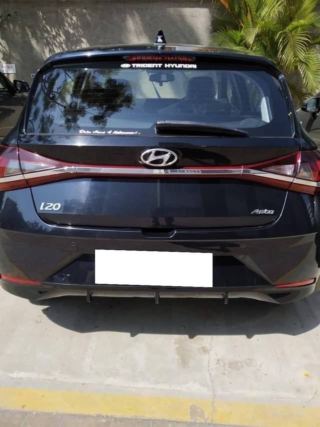 https://images10.gaadi.com/usedcar_image/4584432/original/processed_01c39db3-94a8-4831-9499-eaec694c99f4.jpg?imwidth=6401
