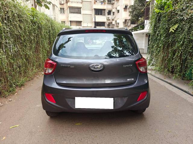 https://images10.gaadi.com/usedcar_image/4584448/original/processed_293f798e3390fb298d3fb1aca23cf8d3.jpeg?imwidth=6402