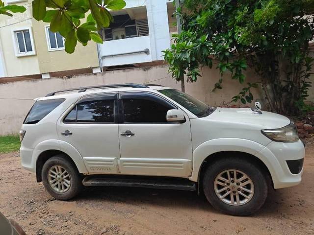 https://images10.gaadi.com/usedcar_image/4584456/original/processed_430667b6-5768-40b4-812d-b7308c620350.jpg?imwidth=6401