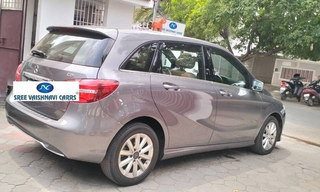 https://images10.gaadi.com/usedcar_image/4584480/original/processed_b443fce0e8ab0ff20a7cd45525b016d5.jpeg?imwidth=6402