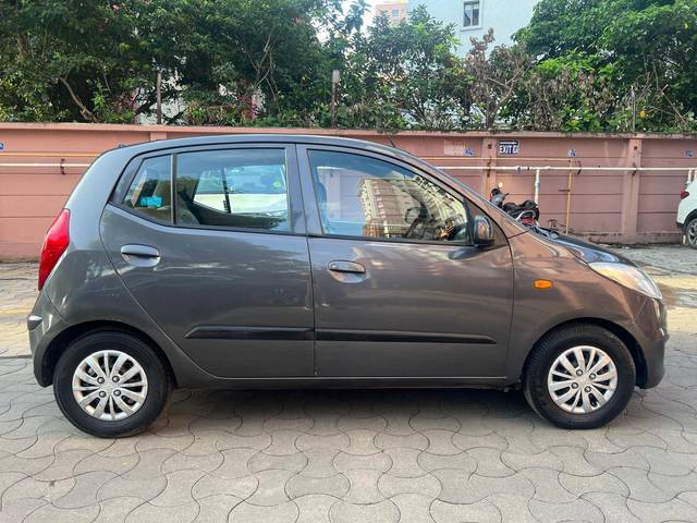 https://images10.gaadi.com/usedcar_image/4584497/original/processed_3b75671ab34ce73bafab114b3c83d5c9.jpg?imwidth=6401