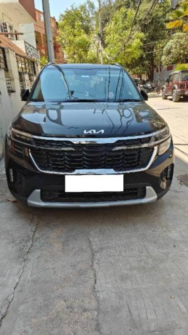 https://images10.gaadi.com/usedcar_image/4584499/original/processed_bde27fd9-6b61-4712-be3a-3ee749f21d76.jpg?imwidth=6401