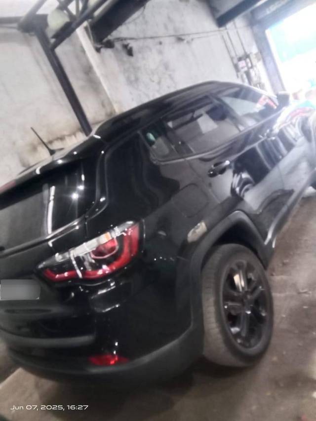 https://images10.gaadi.com/usedcar_image/4584510/original/processed_2f685bc474ca6f26c9652a20368d4ba4.jpg?imwidth=6400