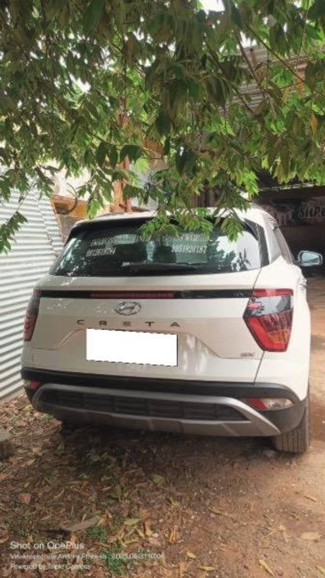 https://images10.gaadi.com/usedcar_image/4584511/original/processed_be99d576-9de1-40c1-aa8e-fb5dac633b5a.jpeg?imwidth=6401