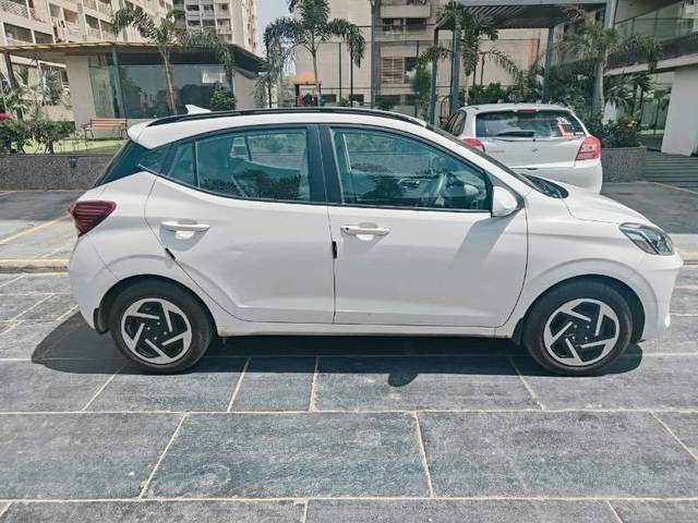 https://images10.gaadi.com/usedcar_image/4584531/original/processed_f37e1ecf-a72d-4a35-b0fb-ee703d916de3.jpeg?imwidth=6400