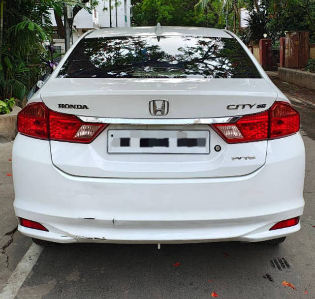 https://images10.gaadi.com/usedcar_image/4584536/original/processed_629cd4b78b4d4eba407d4757fe3b1c4e.png?imwidth=6402