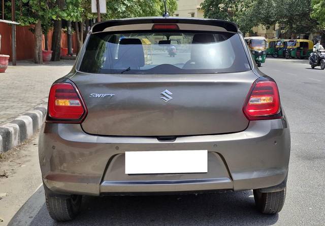 https://images10.gaadi.com/usedcar_image/4584544/original/processed_78d29d801689c42447f69b611e22bf1f.jpg?imwidth=6402
