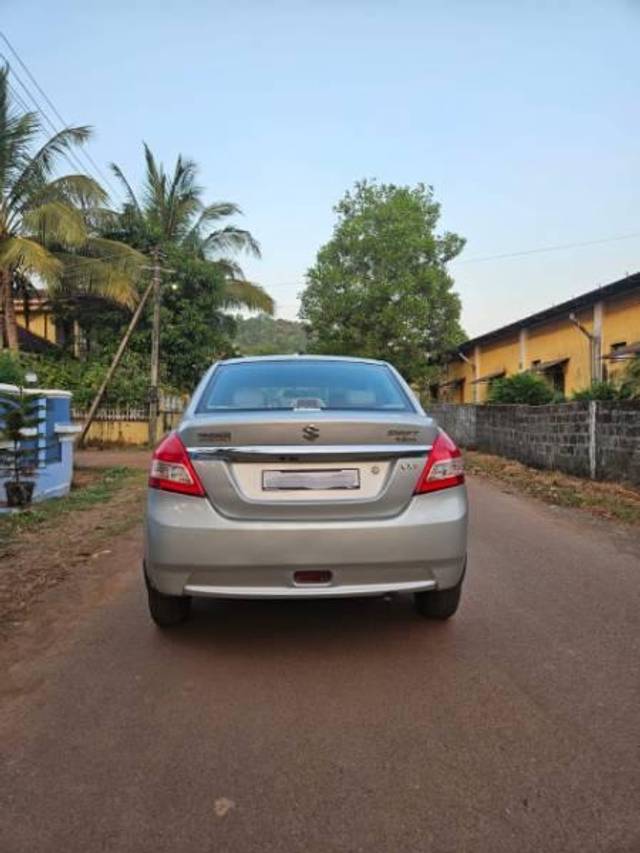 https://images10.gaadi.com/usedcar_image/4584580/original/processed_c35a6904-db25-460e-a8de-ea0dff04842f.jpg?imwidth=6401