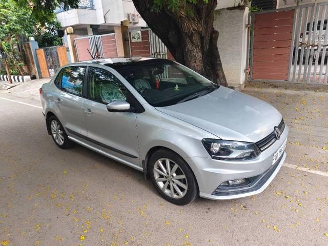 https://images10.gaadi.com/usedcar_image/4584595/original/processed_0319393f-a5e7-4ea9-836c-a3ee1270090d.jpg?imwidth=6400